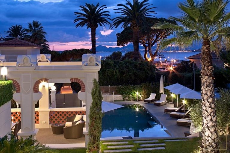 Villa, Cap d'Antibes - French Riviera